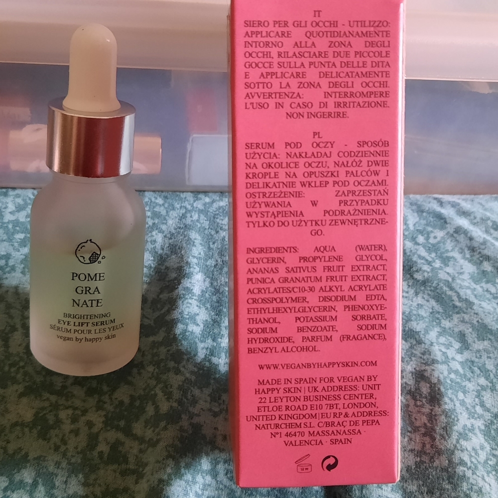 Pom gra nate brightening eye serum vegan